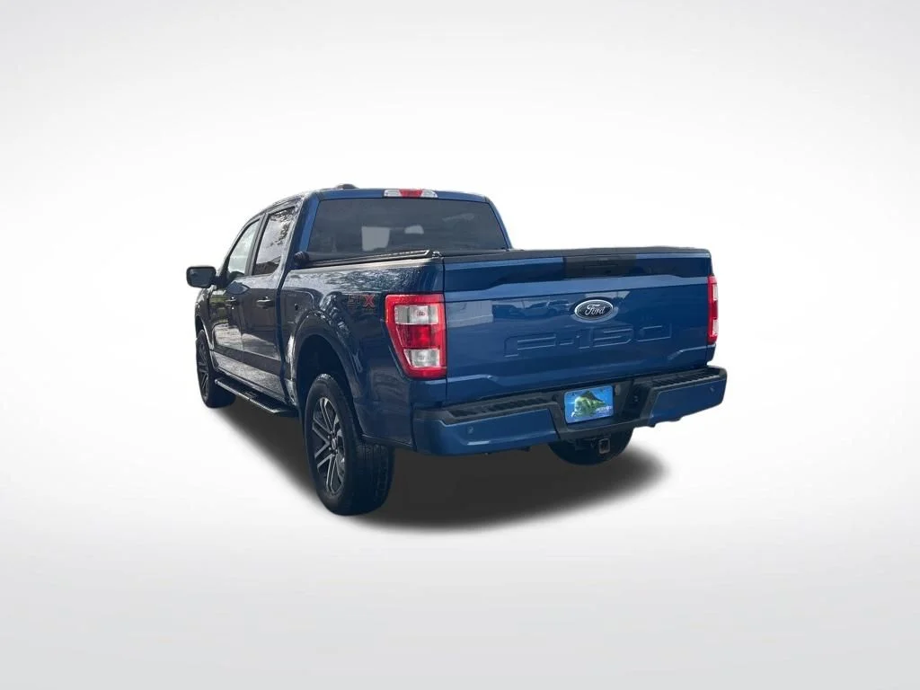 Used 2023 Blue Metallic Ford XL image 6