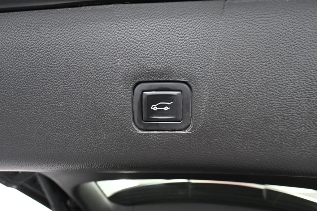 Used 2021 Black Chevrolet LT image 46