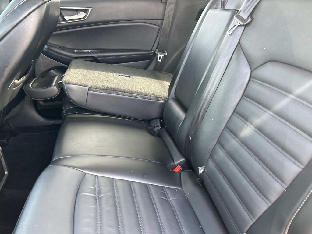 Used 2016 Ingot Silver Ford SEL image 19