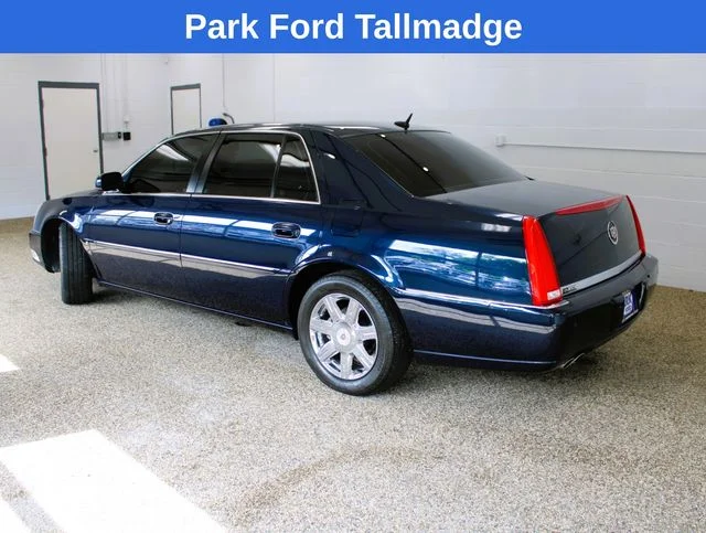 Used 2007 Cadillac DTS Luxury I with VIN 1G6KD57Y87U194207 for sale in Tallmadge, OH