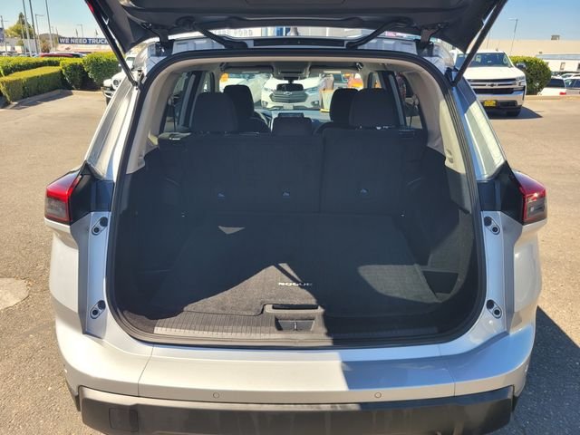 Used 2024 Silver Nissan S image 11