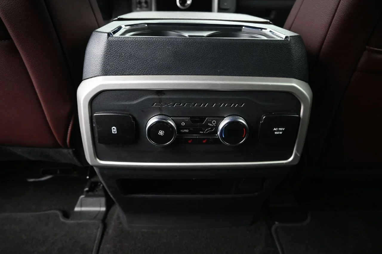 Used 2023 Oxford White Ford Limited image 22