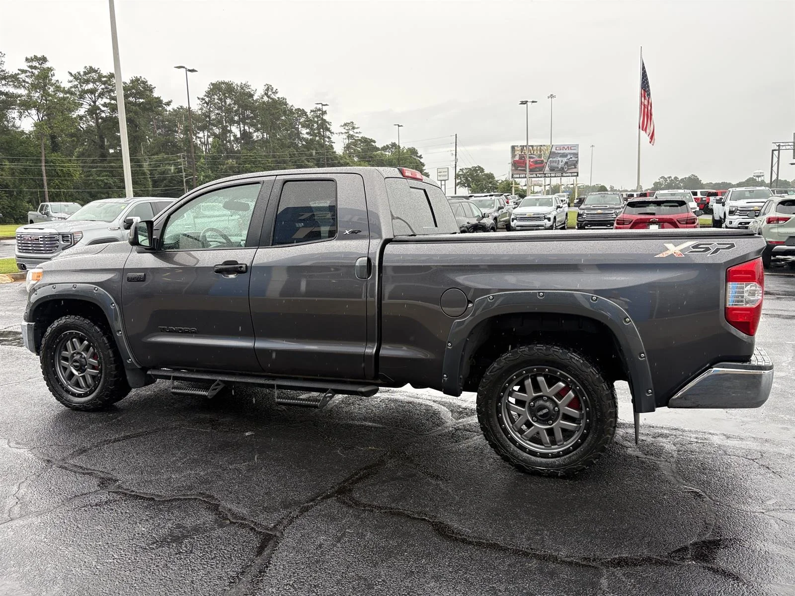 Used 2017 Gray Toyota SR5 5.7L V8 image 11