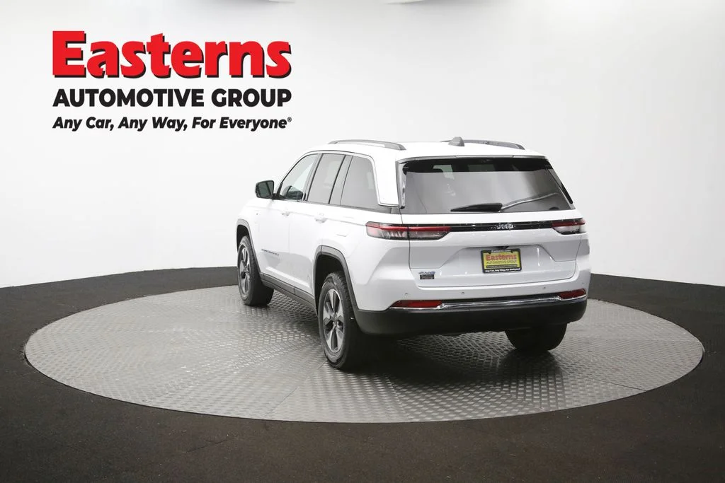 Used 2022 White Jeep 4xe image 69