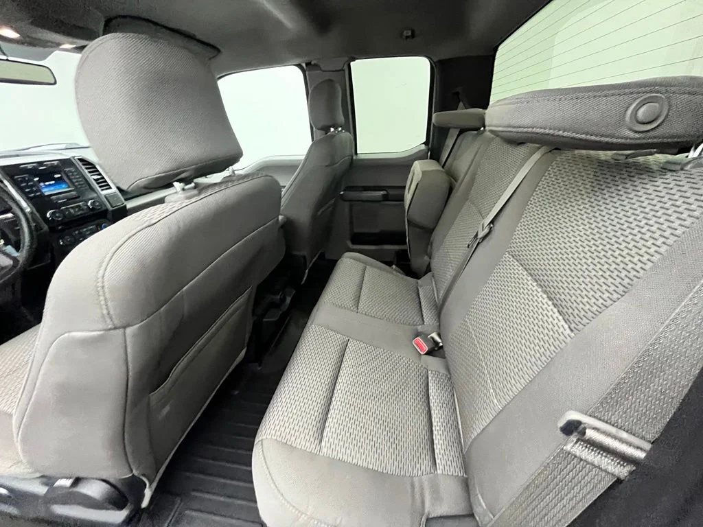 Used 2015  Ford XLT image 38