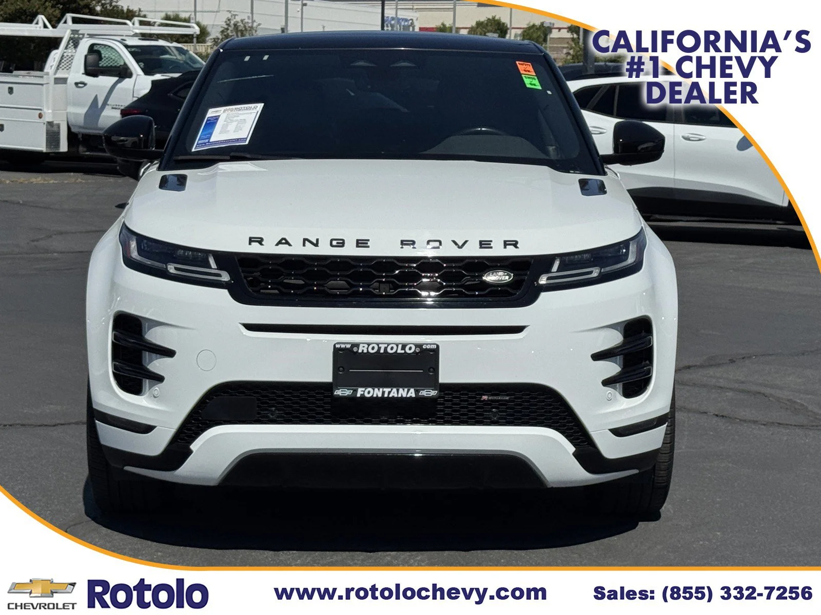 Used 2023 White Land Rover R-Dynamic SE image 2