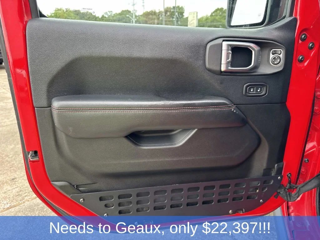 Used 2018 Red Jeep Unlimited Rubicon image 41