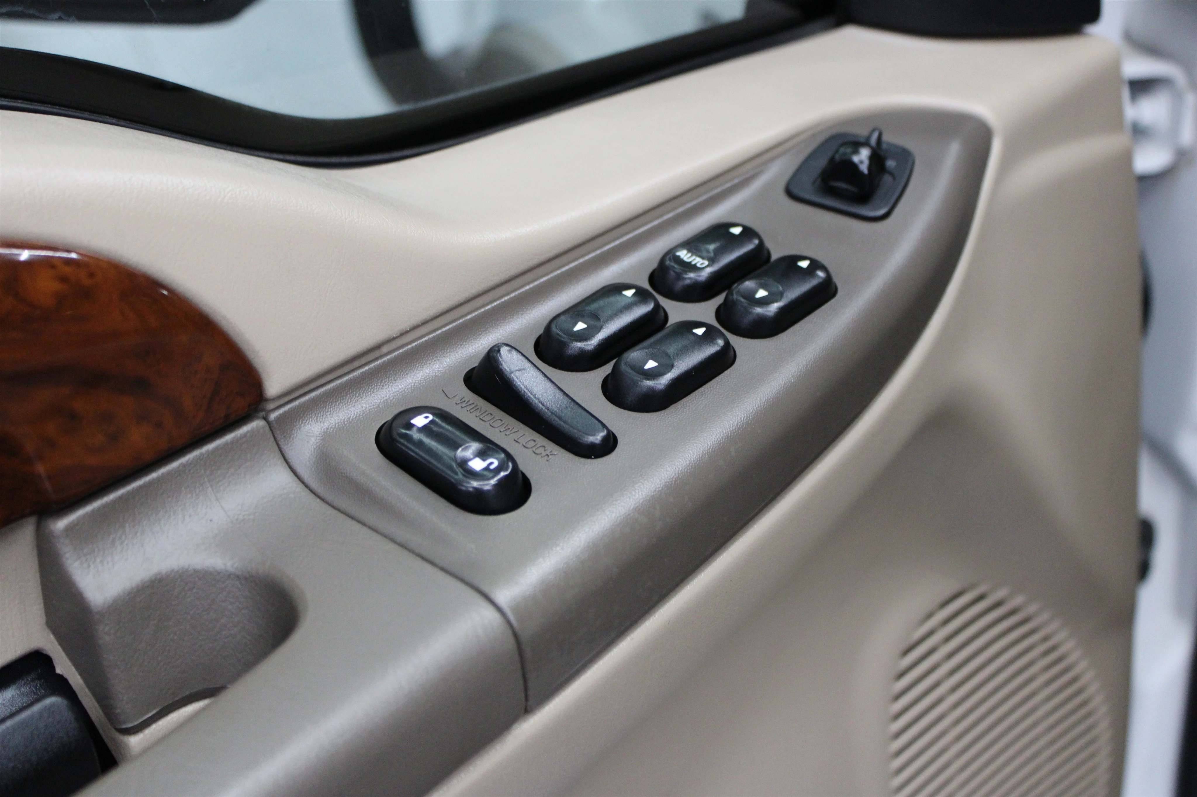 2002 Ford Excursion Limited - Photo 7
