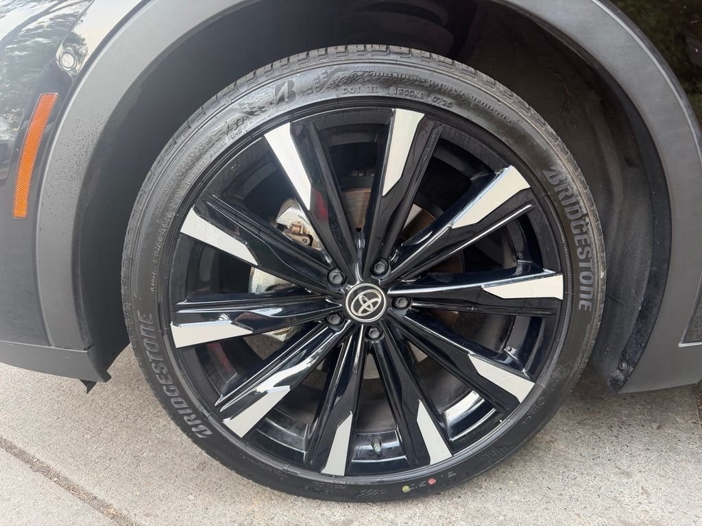 Used 2023 Black Toyota Platinum image 10