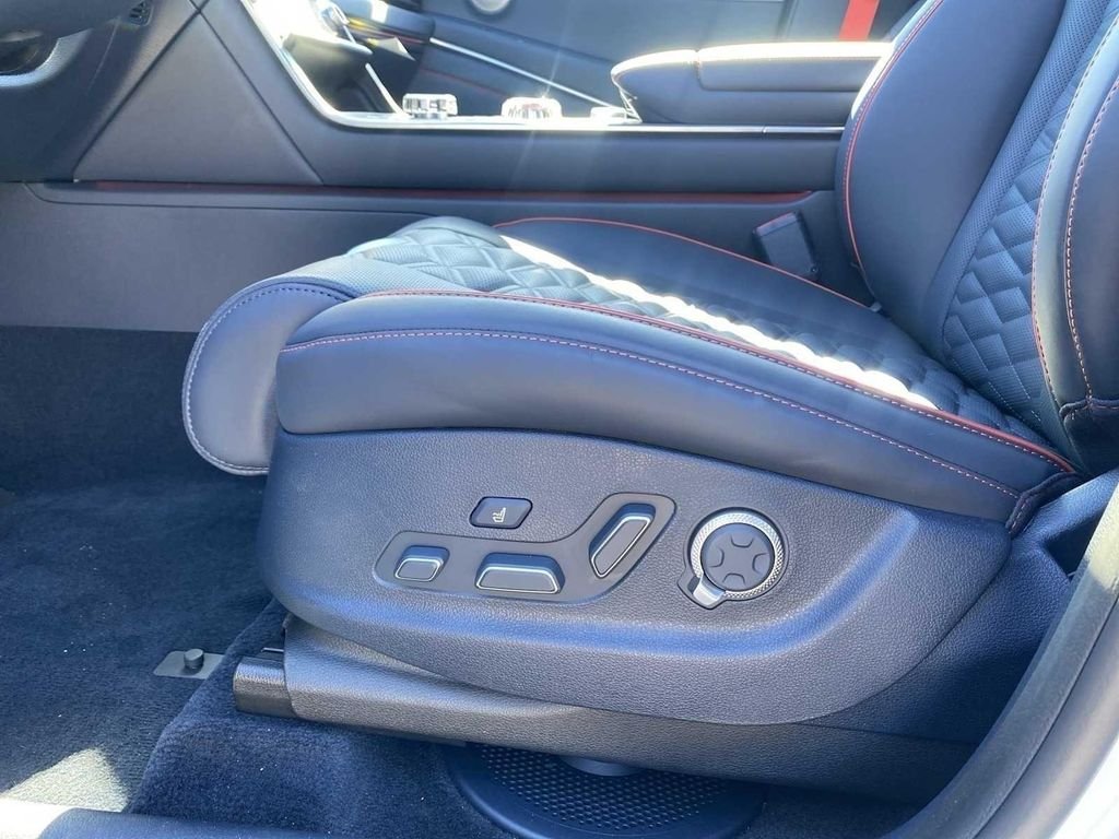 New 2026 White Genesis 3.5T image 26