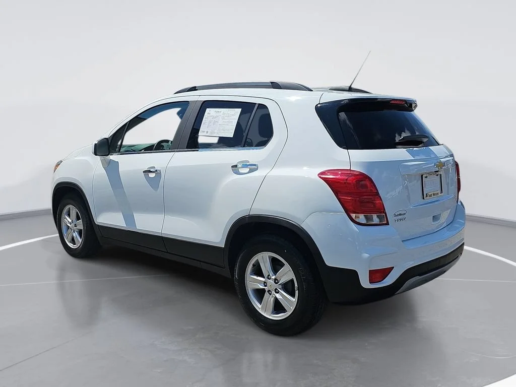 Certified Used 2019 SUMMIT WHITE Chevrolet LT image 6
