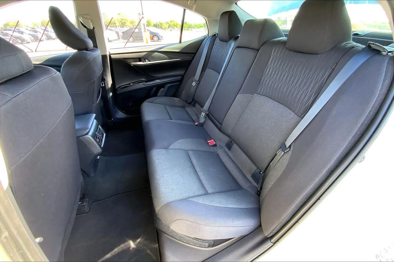 Used 2025 Ice Cap Toyota LE image 20