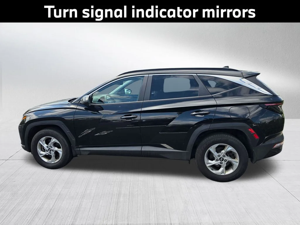 Used 2023 Black Hyundai SEL image 9