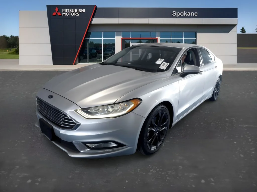 Used 2018 Ingot Silver Metallic Ford SE image 2