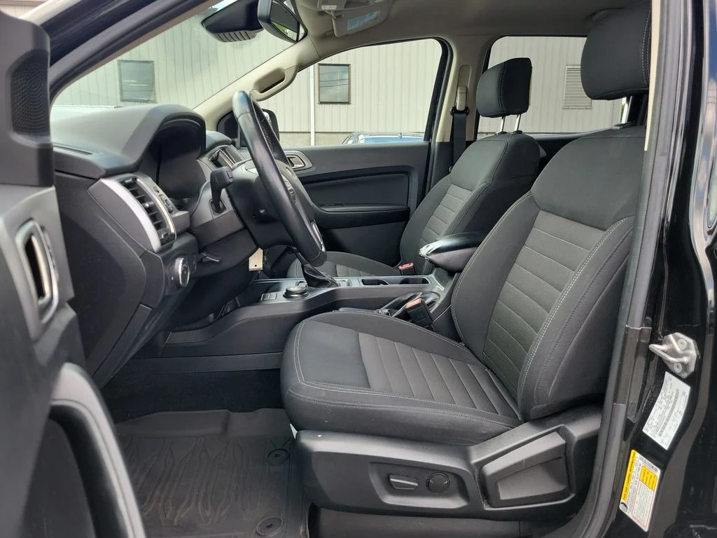 Used 2019 Black Ford XLT image 21
