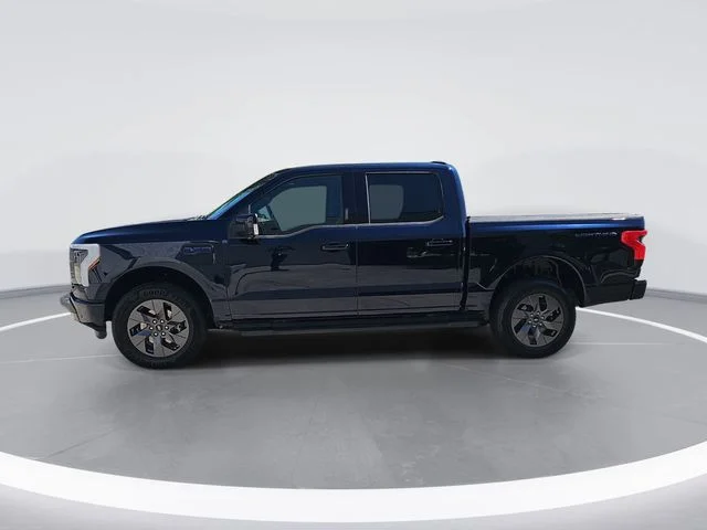 Used 2025 Blue Ford Lariat image 2