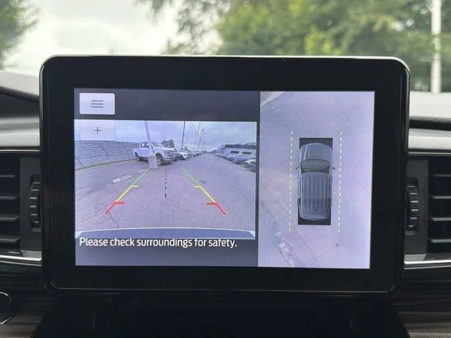 Used 2021 White Ford Limited image 17