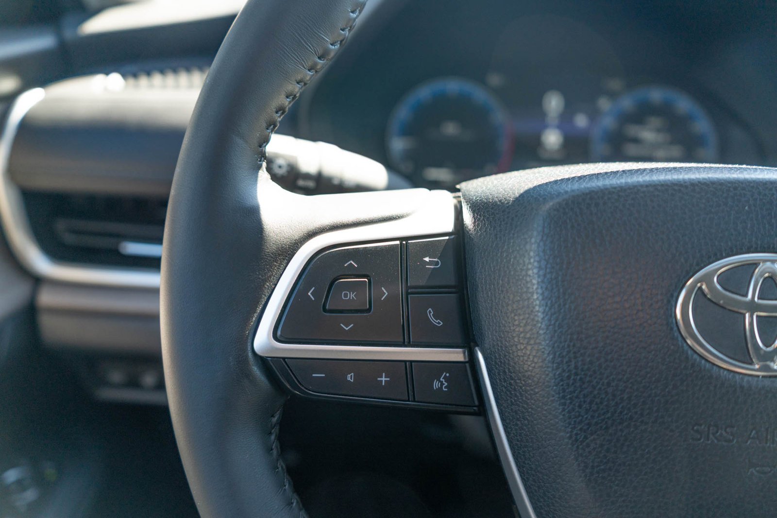 Certified Used 2024 Cloud Toyota Limited image 27