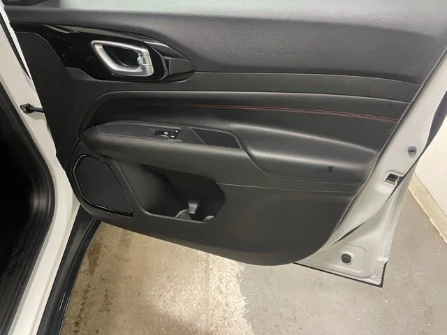 Used 2023 White Jeep Trailhawk image 27