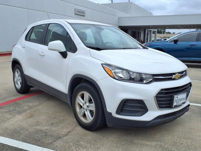 Used 2020 SUMMIT WHITE Chevrolet LS image 3