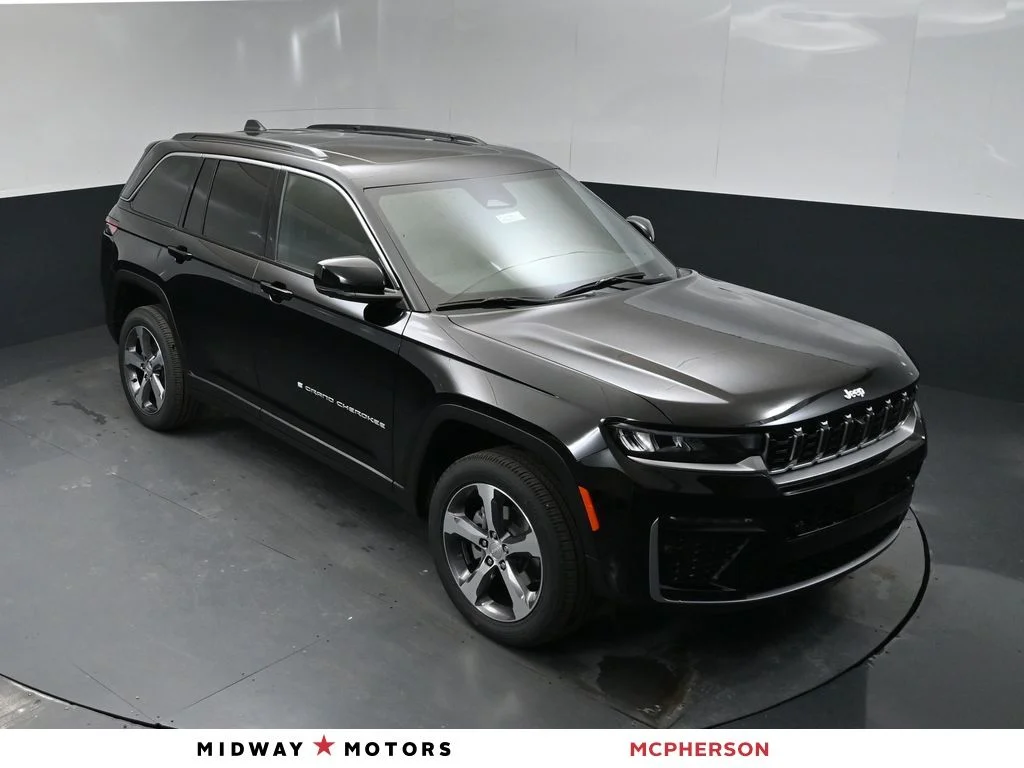 New 2026 Diamond Black Crystal Pearlcoat Jeep Limited image 1