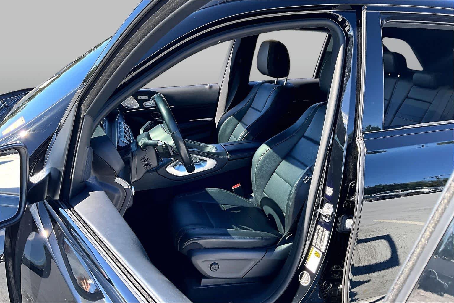 Used 2021 Obsidian Black Metallic Mercedes-Benz GLE 350 image 8