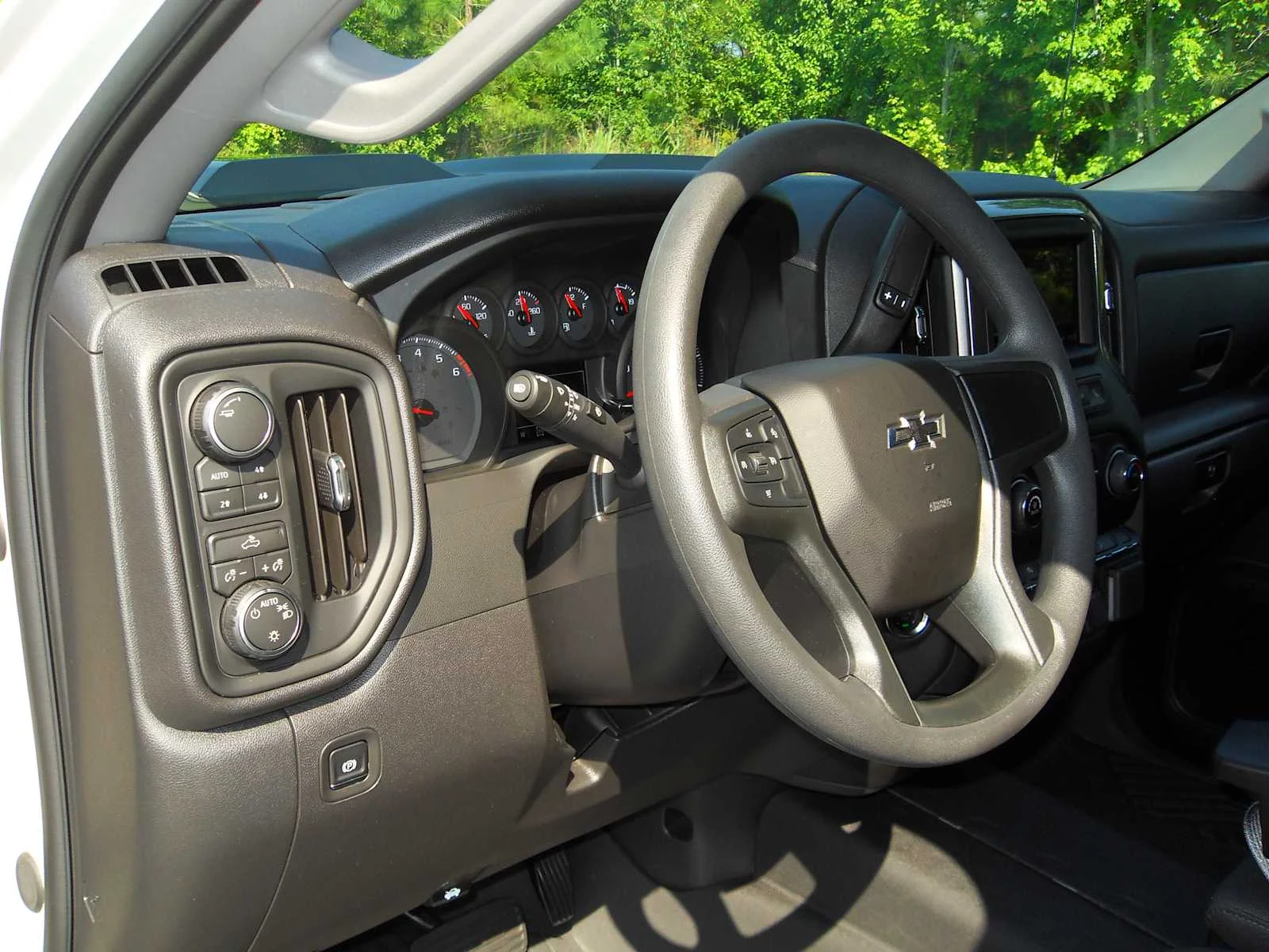Certified Used 2026 White Sands Chevrolet Custom Trail Boss image 33