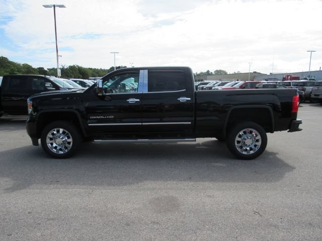 Certified Used 2018 ONYX BLACK GMC Denali image 3