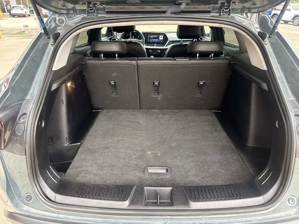 Used 2025 Gray Chevrolet LT image 13