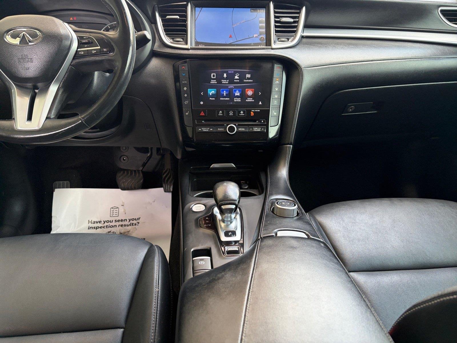 Used 2019 Lunar White INFINITI LUXE image 11