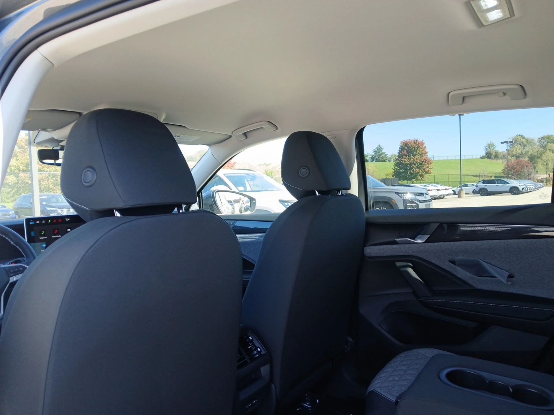New 2026 Platinum Gray Metallic Volkswagen S image 21