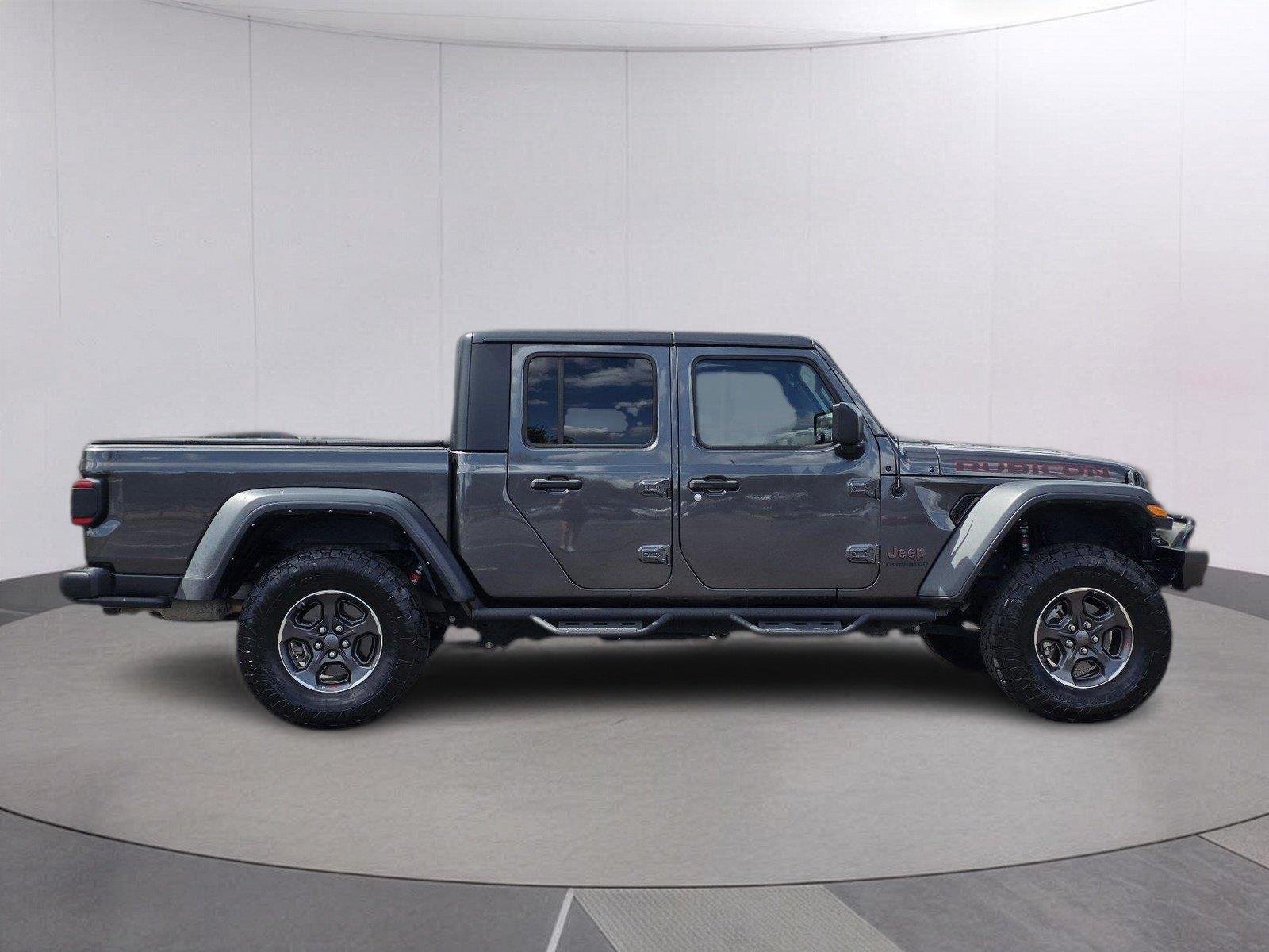 Used 2022 Granite Crystal Metallic Clearcoat Jeep Rubicon image 4