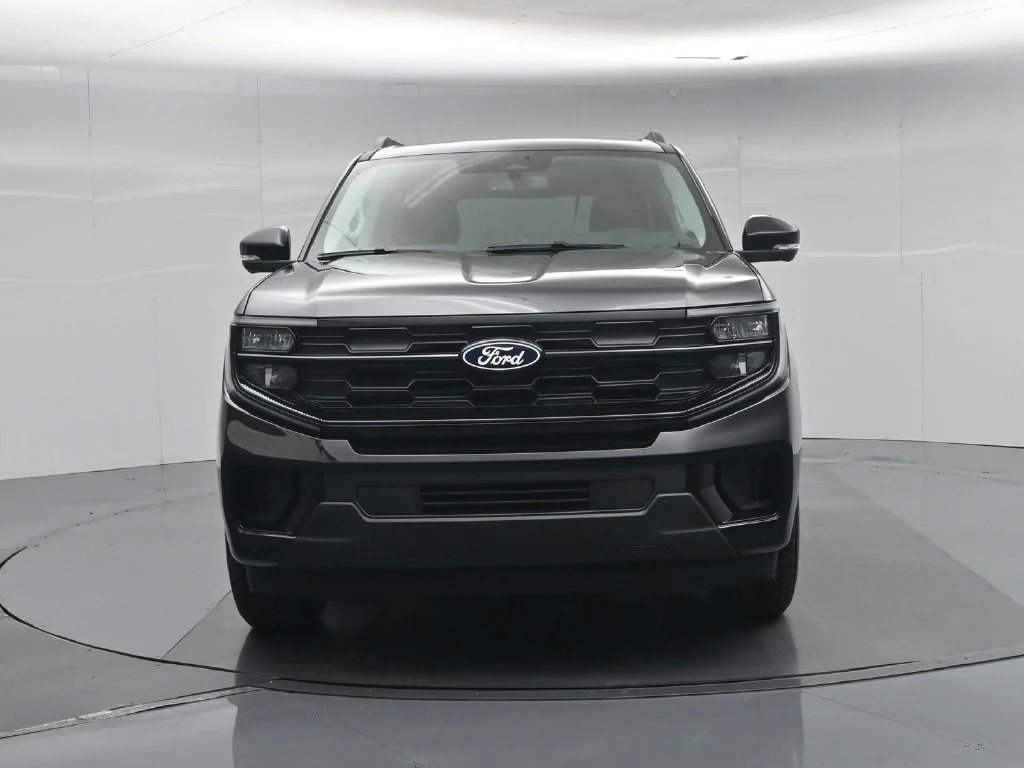 New 2027 Agate Black Metallic Ford Active image 28