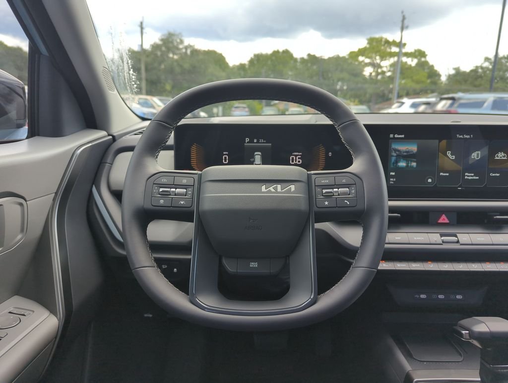 New 2027 Frost Blue / Black Roof Kia S image 17