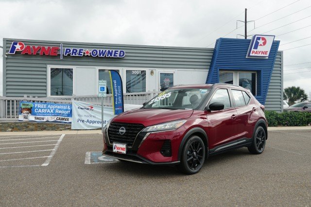 2023 Nissan Kicks SR