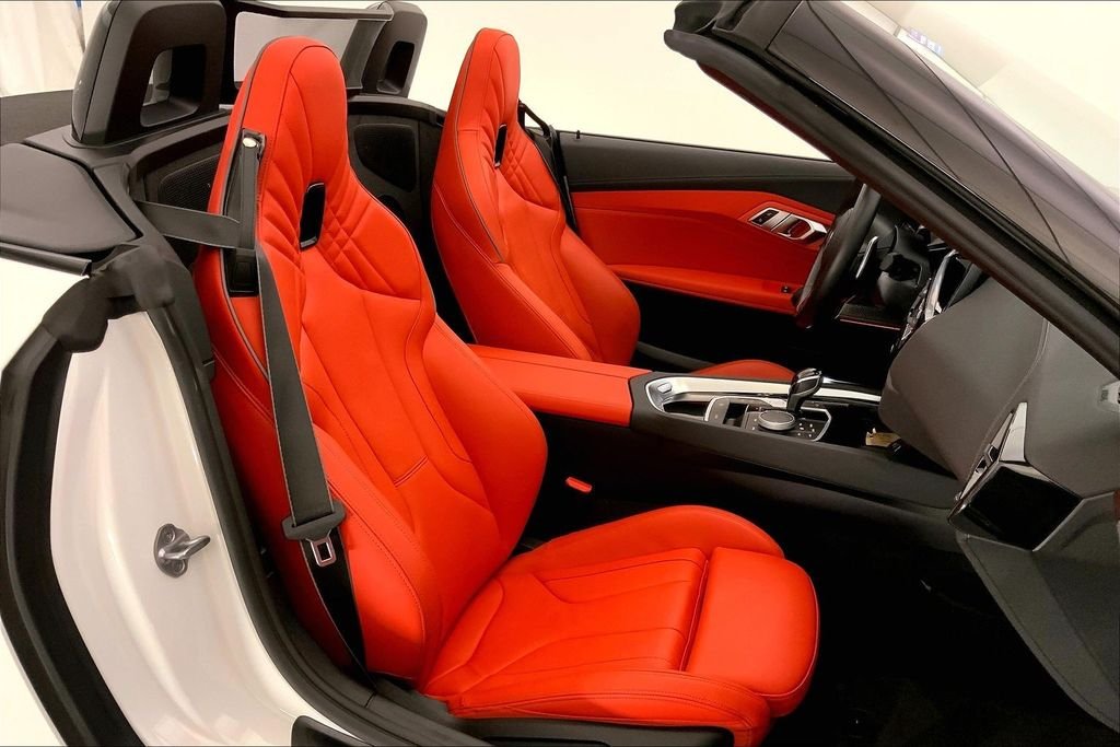 Certified Used 2023 Alpine White BMW  image 6