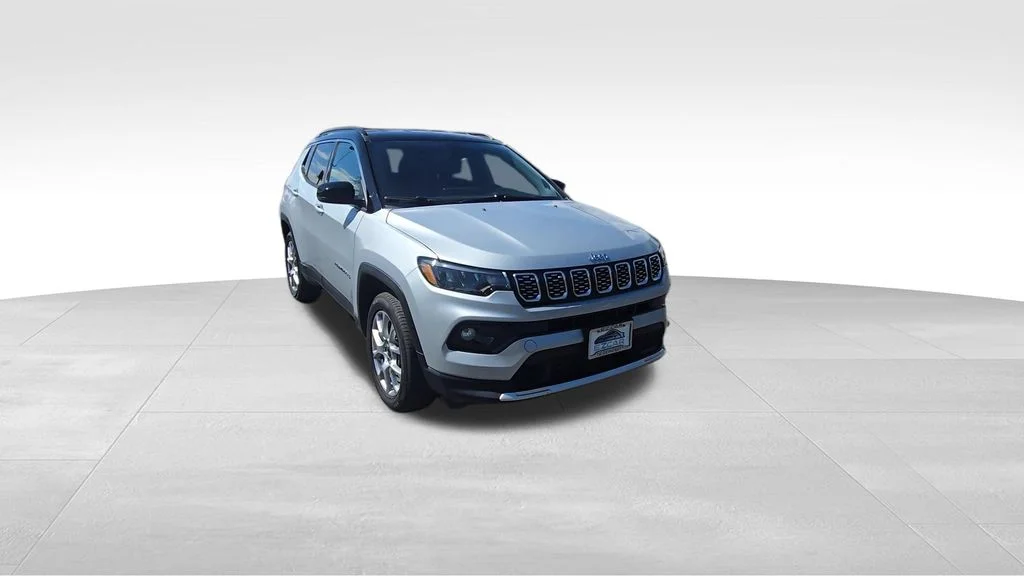 Used 2025 Silver Jeep Limited image 2