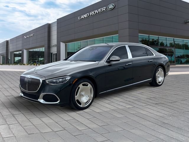 Used 2025 Green Mercedes-Benz Maybach S 580 image 1