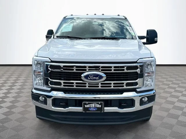 New 2026 Oxford White Ford XL image 2