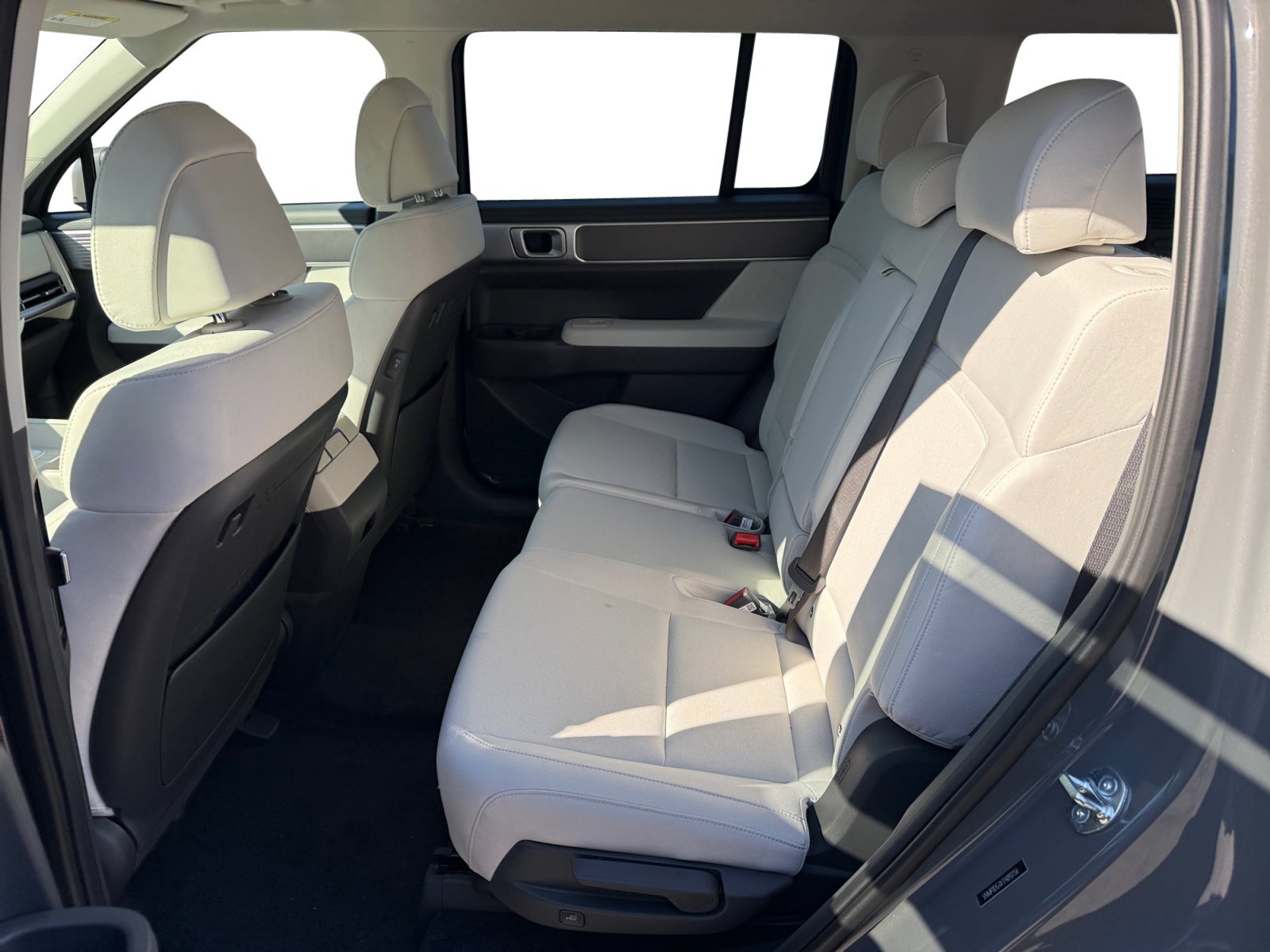 2026 Hyundai Santa Fe SE - Photo 16