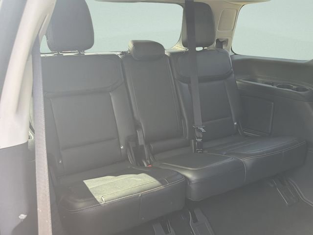 Used 2025 Black Ford Platinum image 18