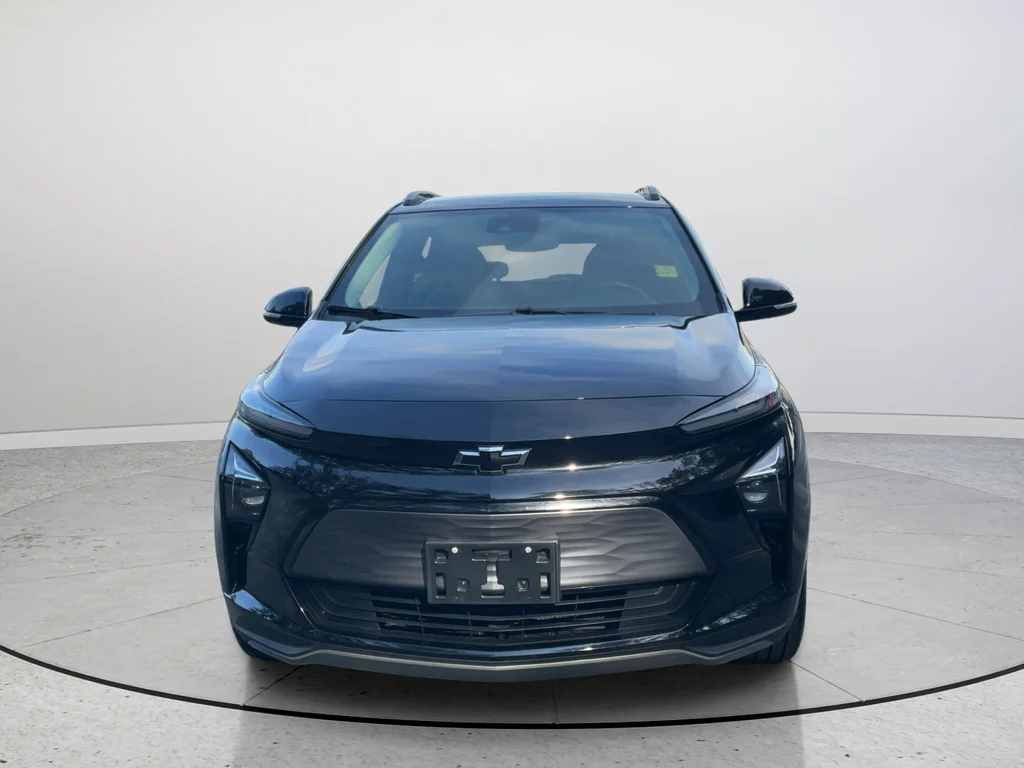 Used 2023 Black Chevrolet LT image 4
