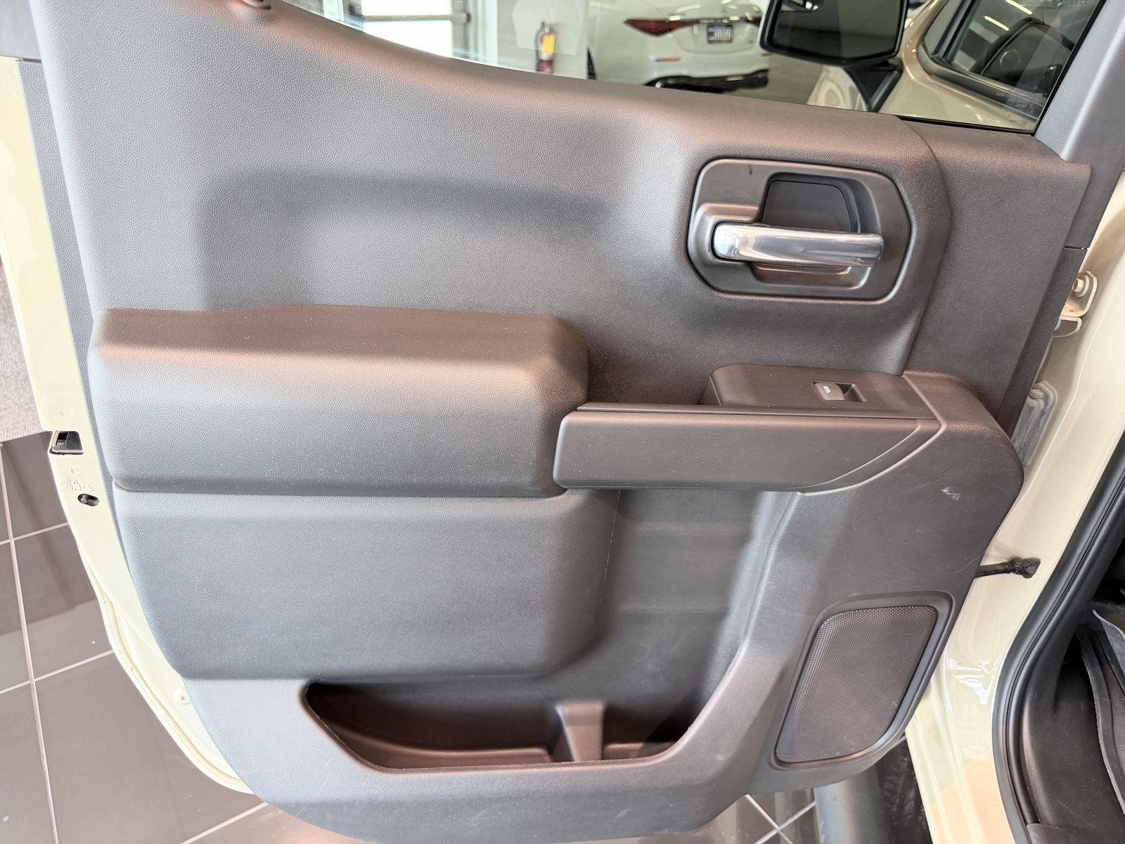 Used 2023 SAND DUNE METALLIC Chevrolet Custom Trail Boss image 22