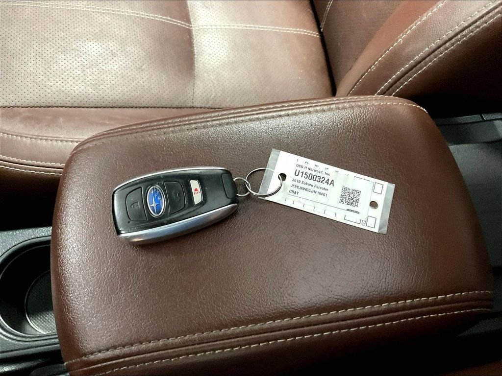 Used 2018 Gray Subaru 2.5i Touring image 30