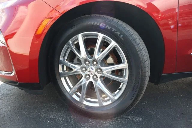 Used 2023 Red Buick Essence image 3