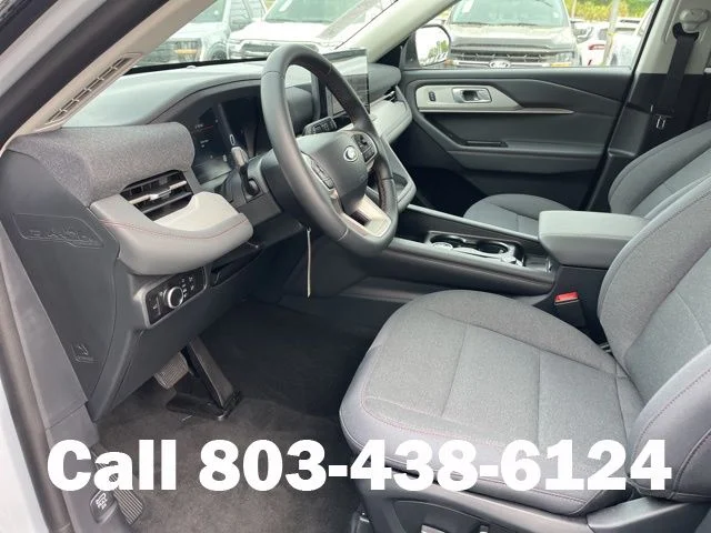 New 2026 Space White Metallic Ford Active image 6