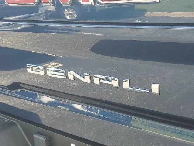 Used 2023 PACIFIC BLUE METALLIC GMC Denali image 35