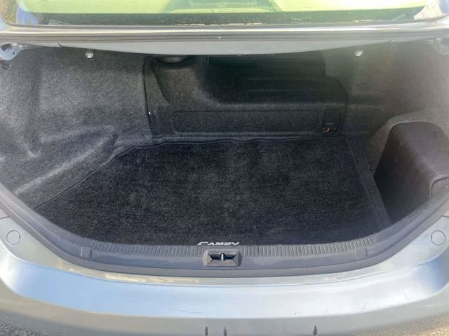 Used 2010 Blue Toyota Base image 15