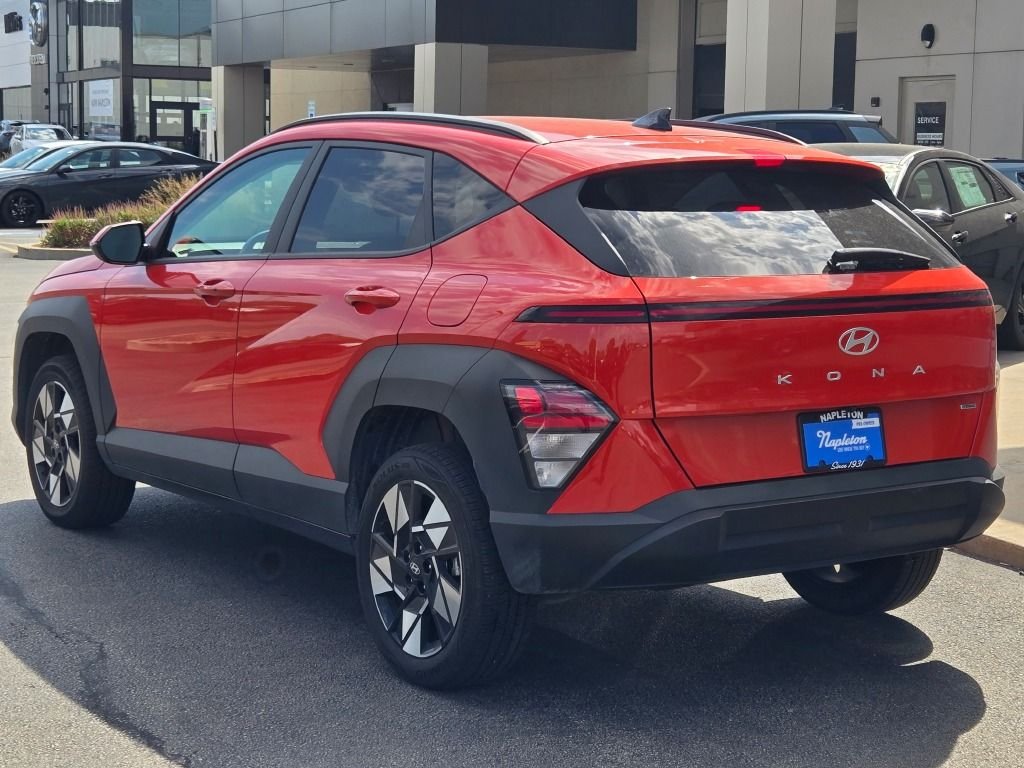 Used 2025 Orange Pearl Hyundai SEL image 14