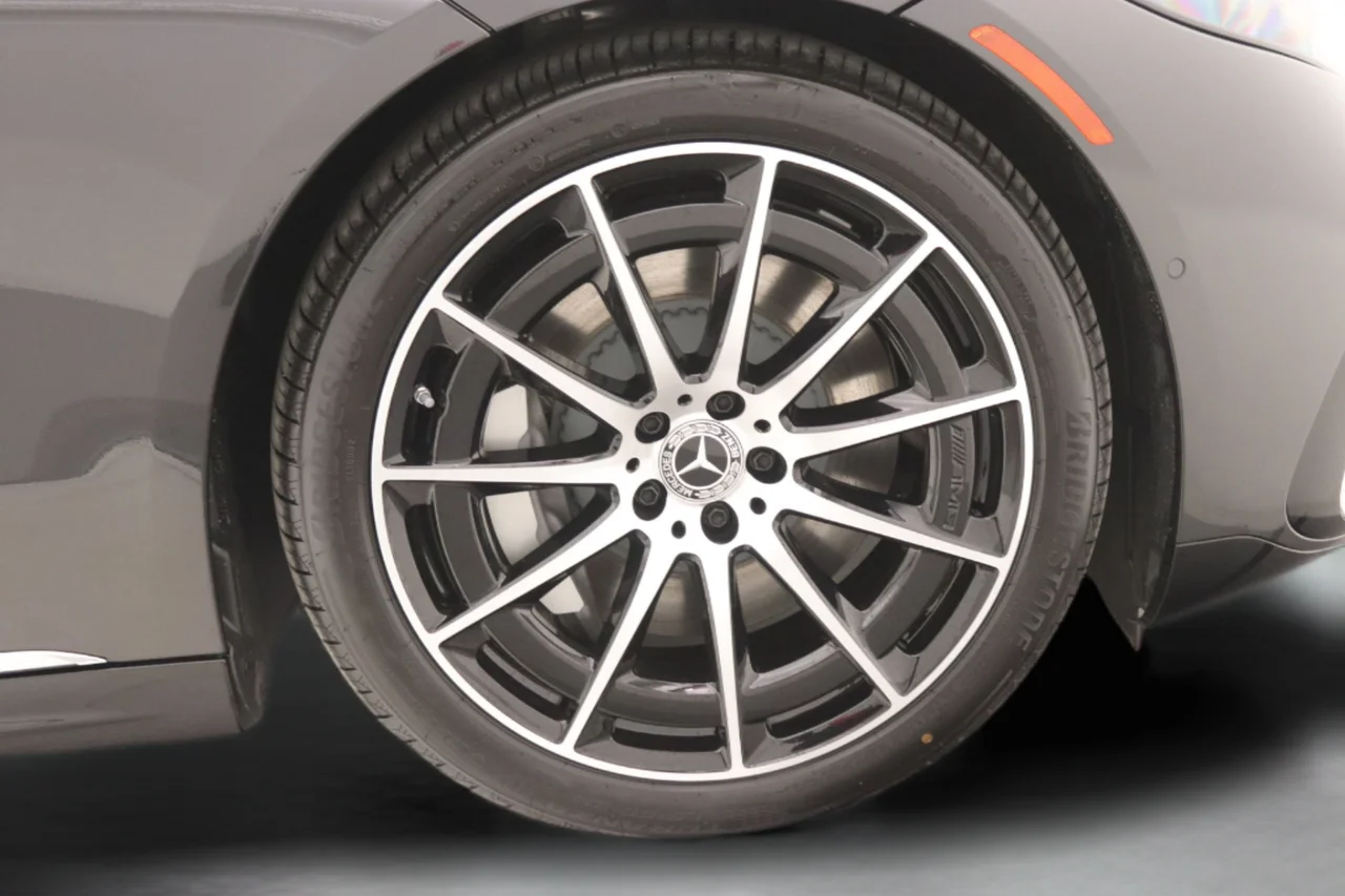 New 2026 Graphite Grey Metallic Mercedes-Benz 450 4MATIC® image 10
